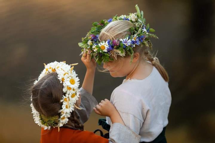 Lēdurgas kultūras nama folkloras kopas "Putni" dalībnieki